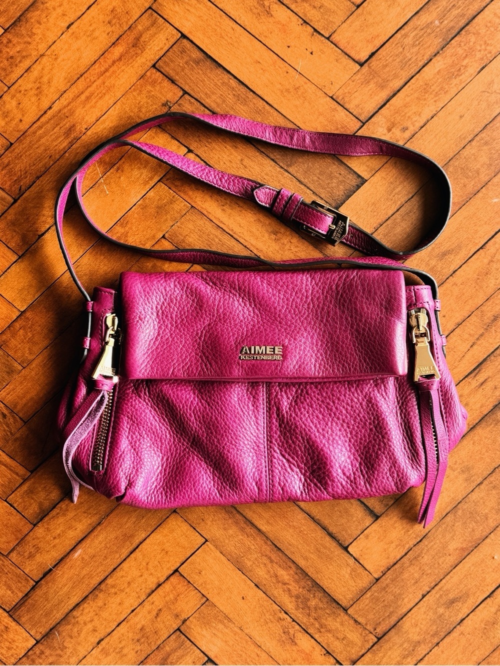 Aimee Kestenberg Magenta Pebbled Leather Double Entry Bali Crossbody Bag EUC